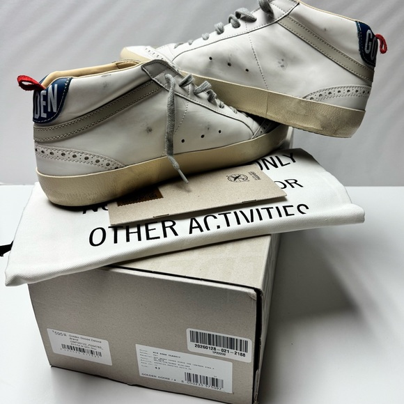  White and Blue Mid-Star